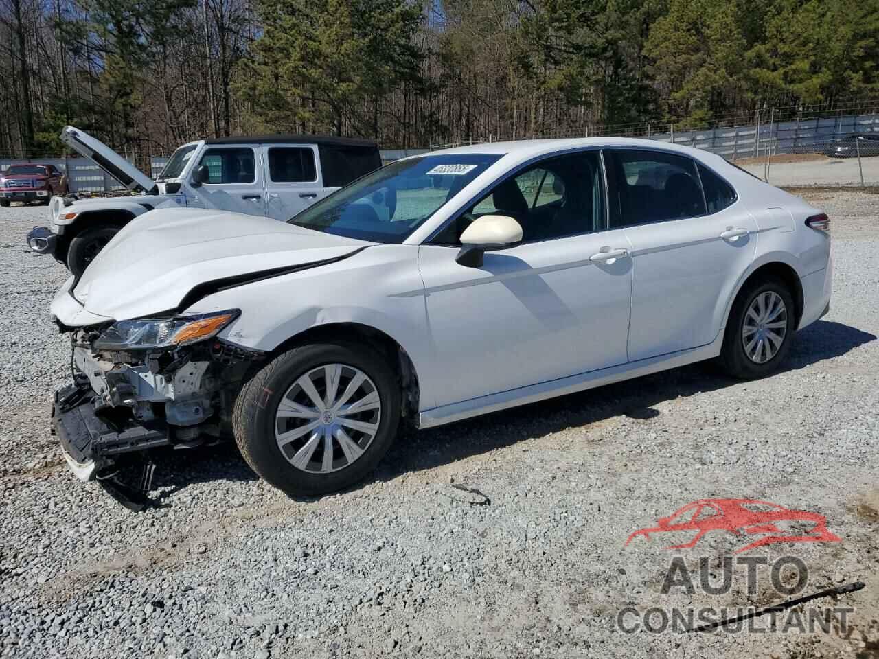 TOYOTA CAMRY 2018 - 4T1B11HK2JU067674