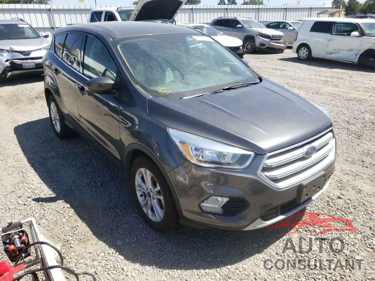FORD ESCAPE 2017 - 1FMCU0GD9HUC80737