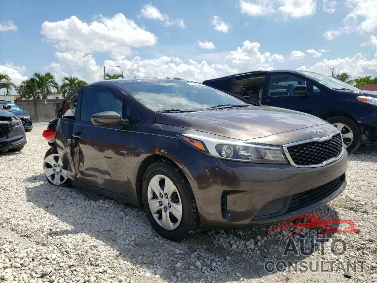 KIA FORTE 2017 - 3KPFK4A75HE111038