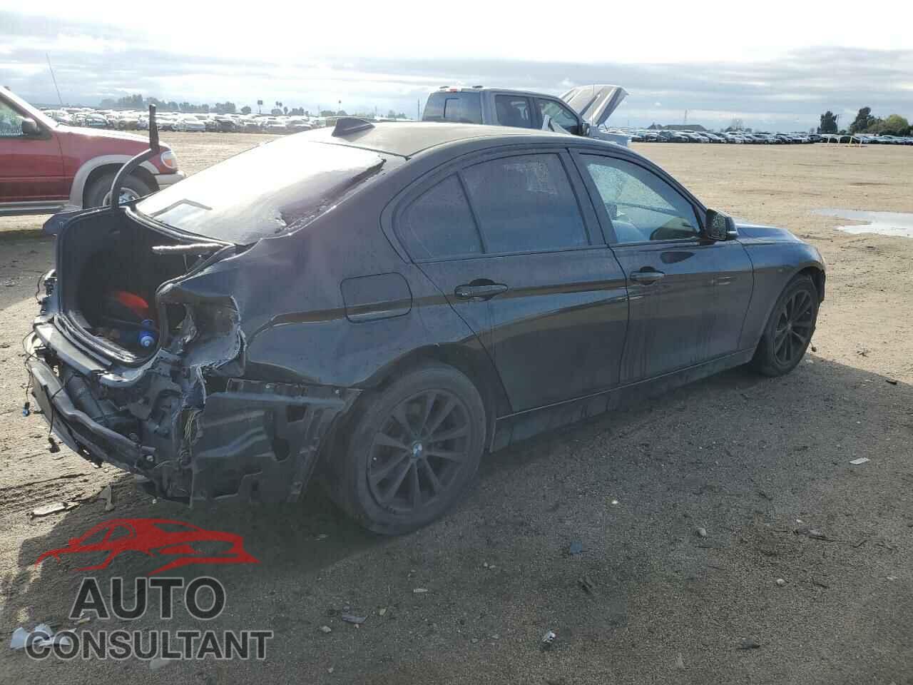 BMW 3 SERIES 2016 - WBA8E1G56GNT34636