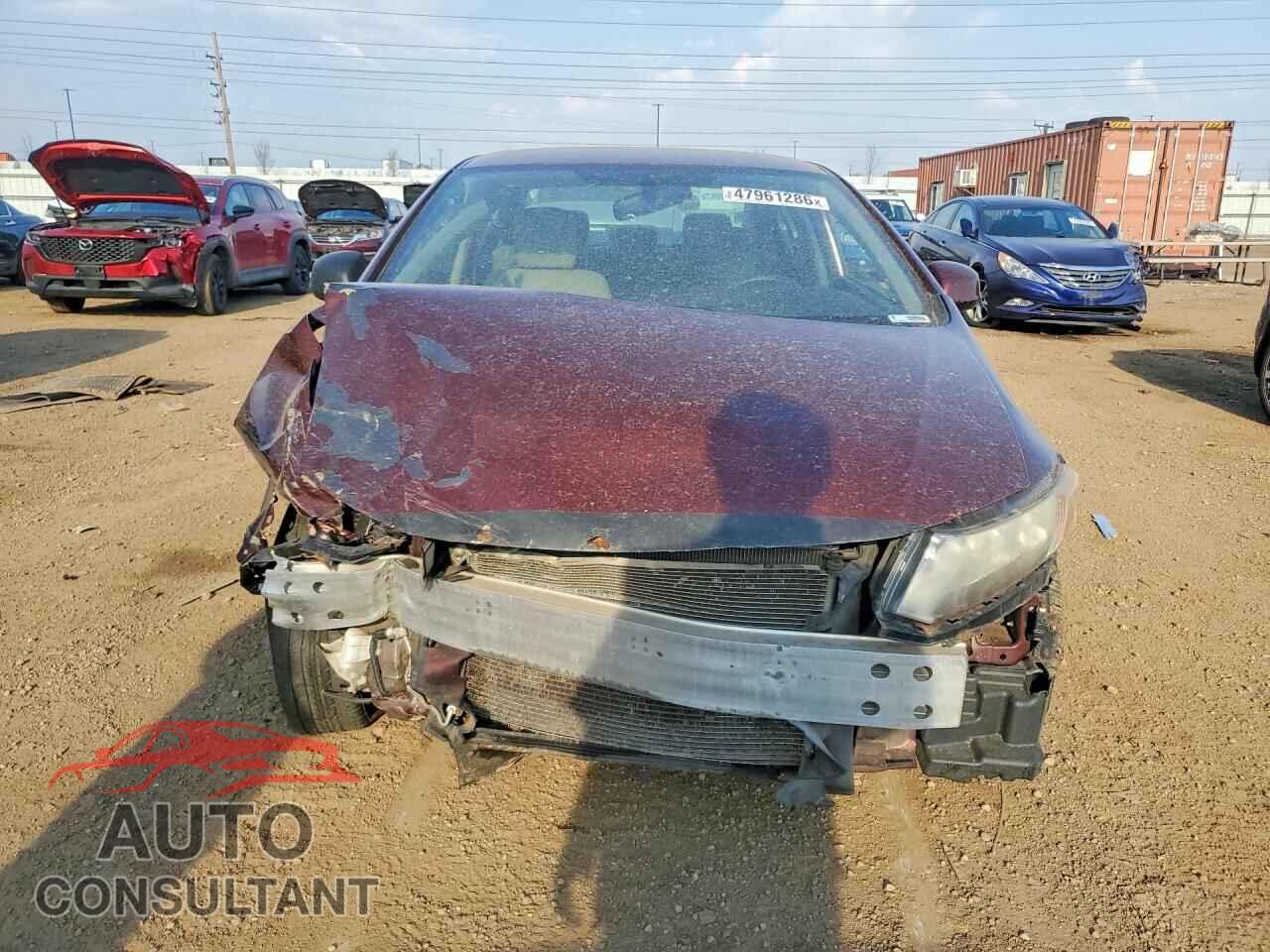 HONDA CIVIC 2012 - JHMFB2F55CS003552