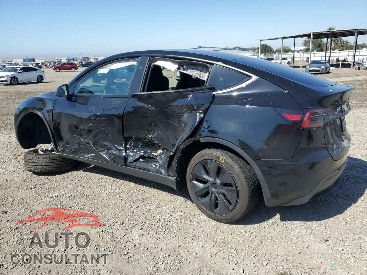 TESLA MODEL Y 2024 - 7SAYGDED4RF212399