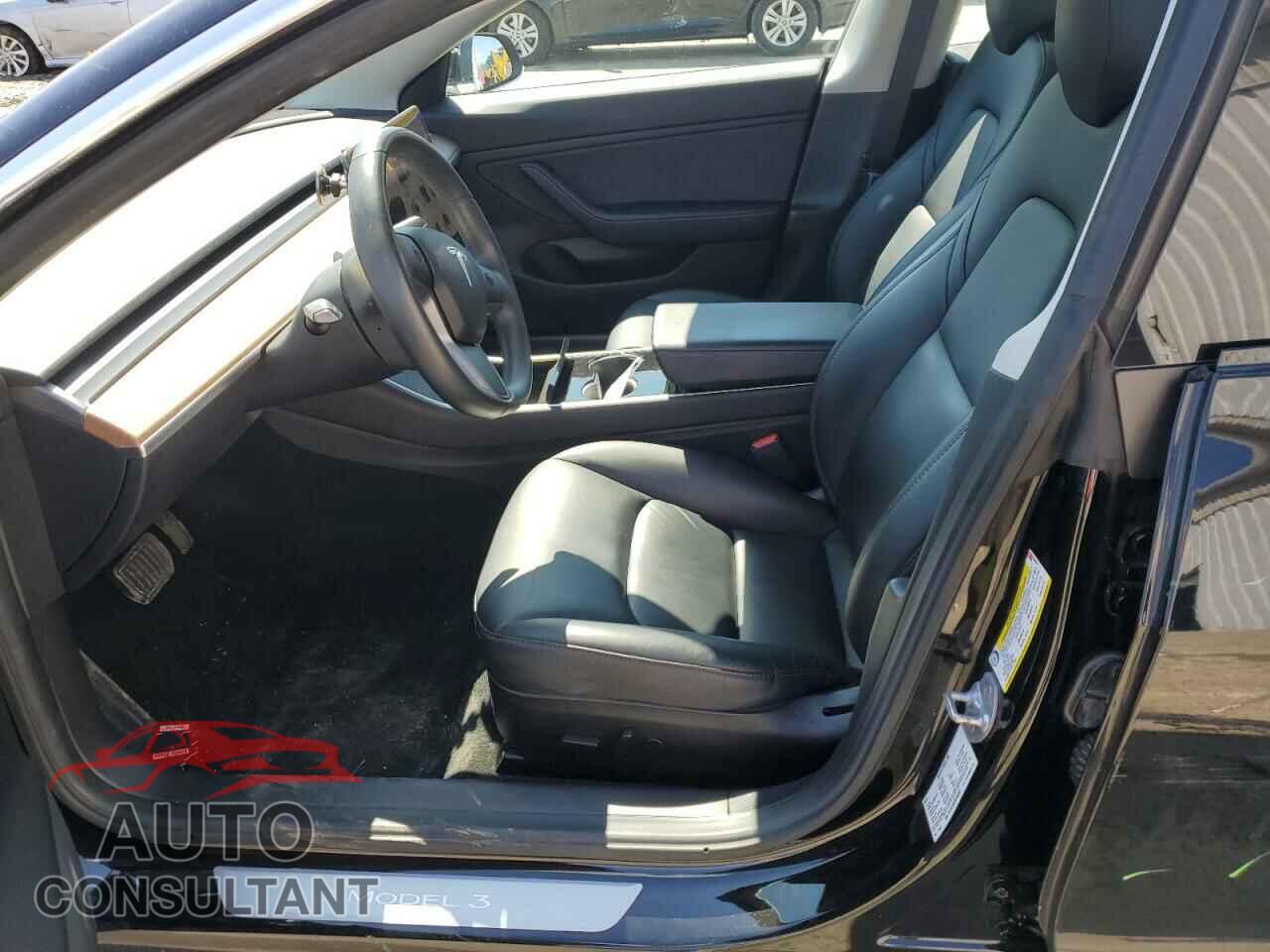 TESLA MODEL 3 2019 - 5YJ3E1EB7KF384927