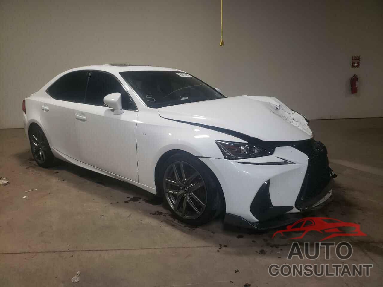 LEXUS IS 2018 - JTHC81D21J5026469