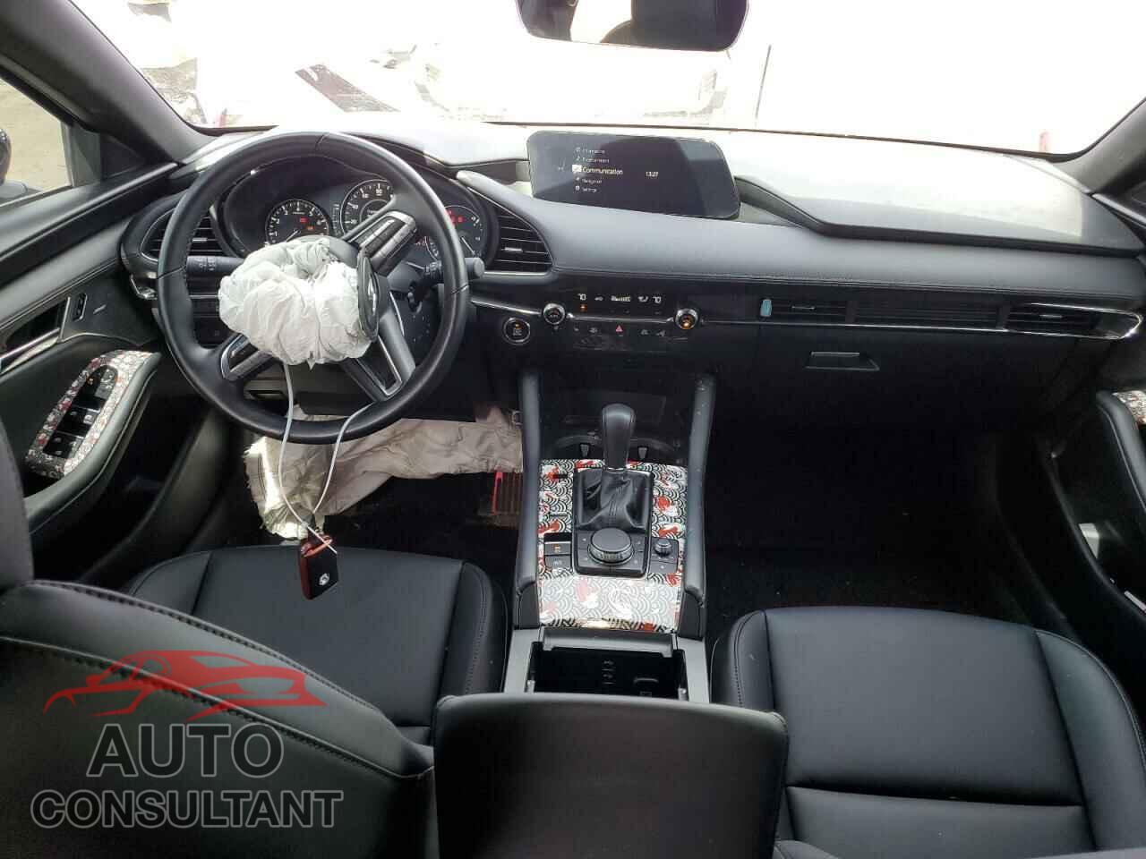 MAZDA 3 2022 - JM1BPBJY2N1522425