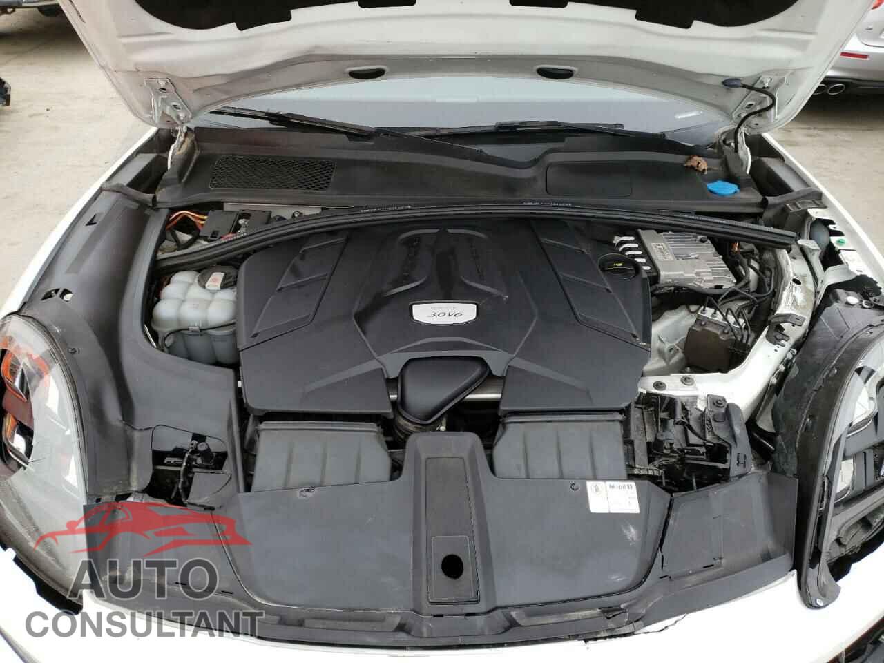 PORSCHE CAYENNE 2019 - WP1AA2AY7KDA04428