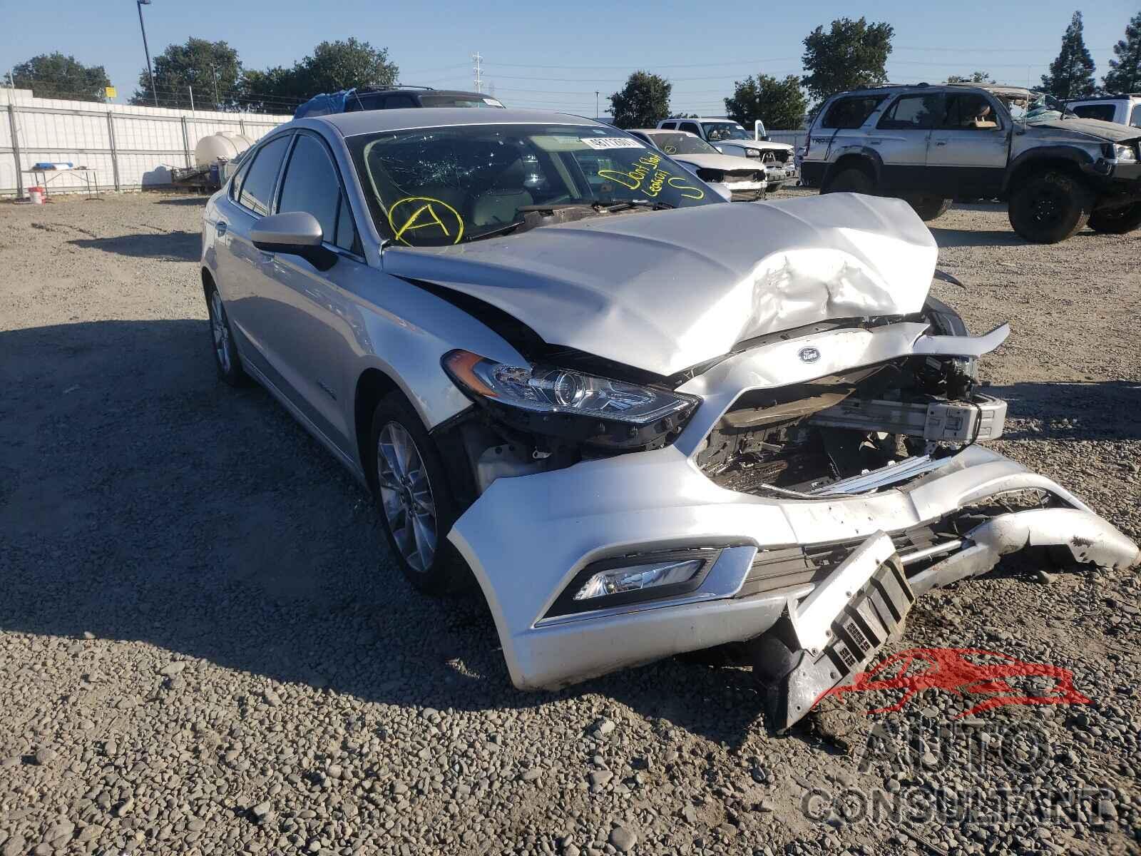 FORD FUSION 2017 - 3FA6P0LU4HR216276
