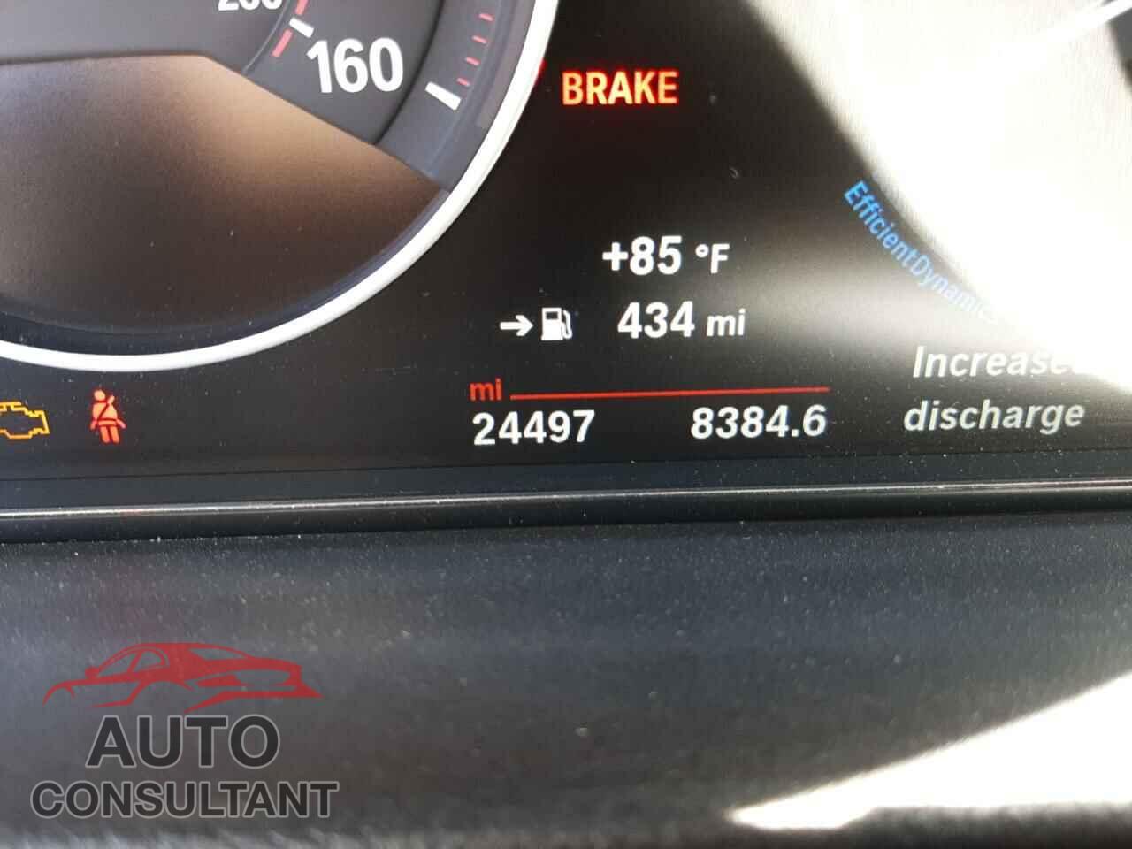 BMW 3 SERIES 2016 - WBA8E9G55GNU30238