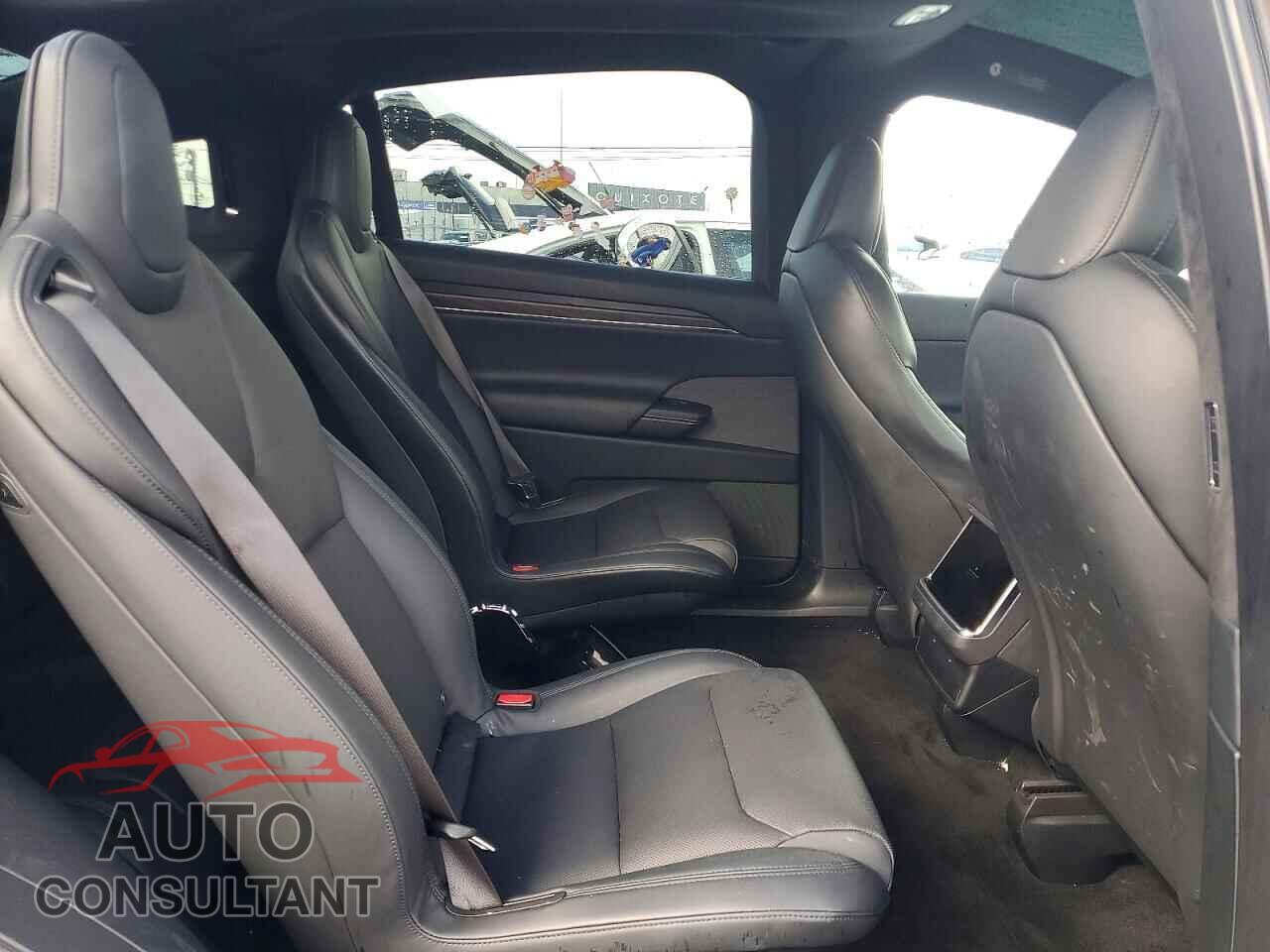 TESLA MODEL X 2023 - 7SAXCBE55PF403511