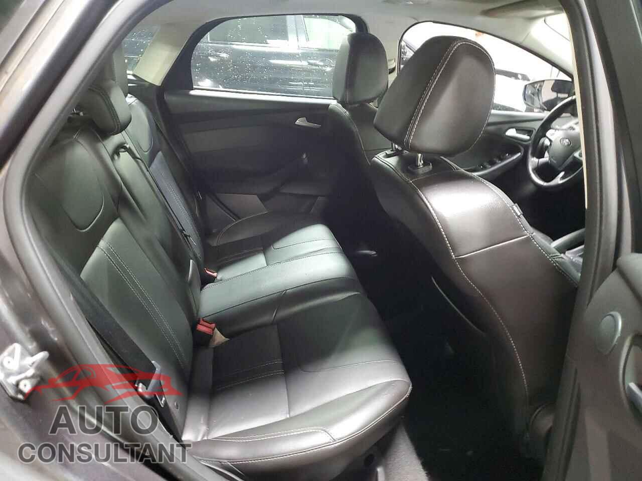FORD FOCUS 2014 - 1FADP3N20EL437520