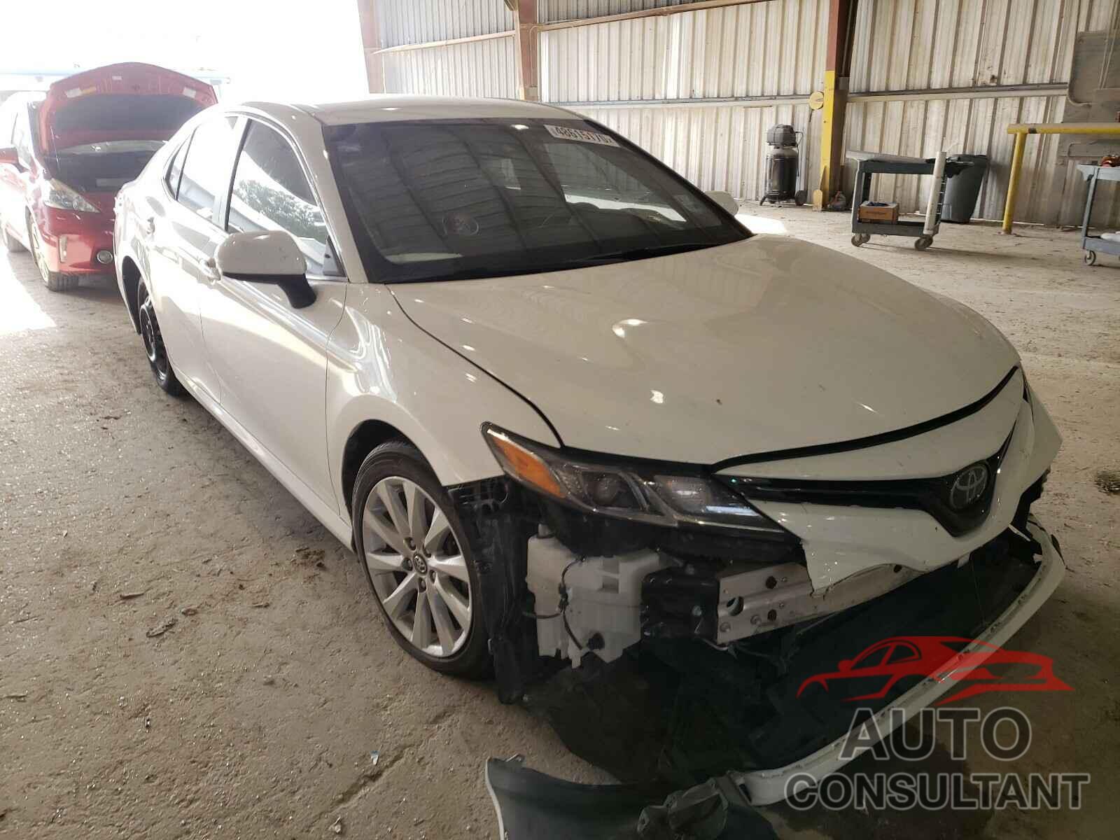 TOYOTA CAMRY 2018 - 4T1B11HK5JU578005