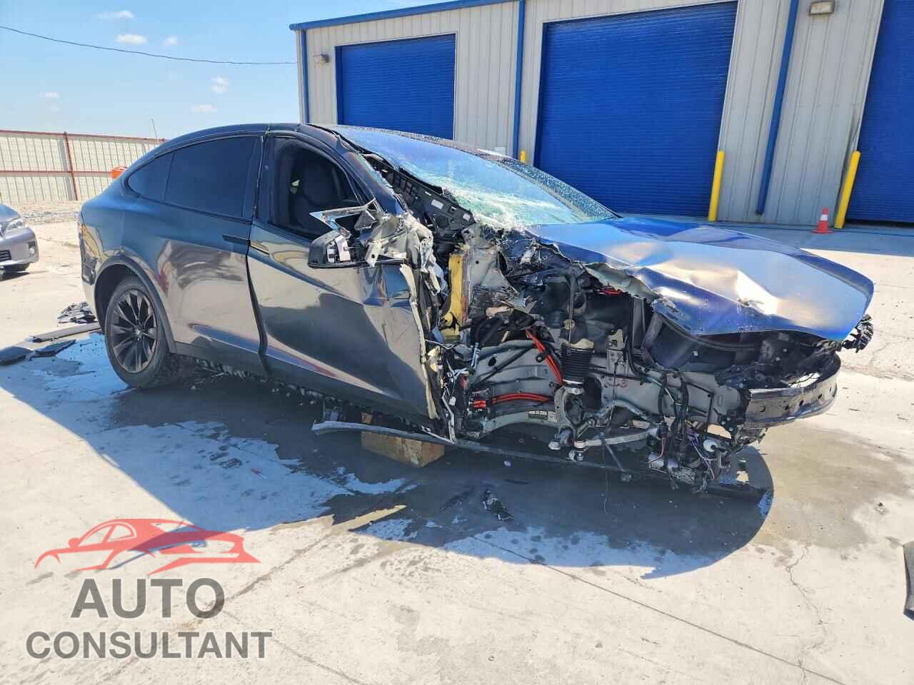 TESLA MODEL X 2018 - 5YJXCBE23JF090047