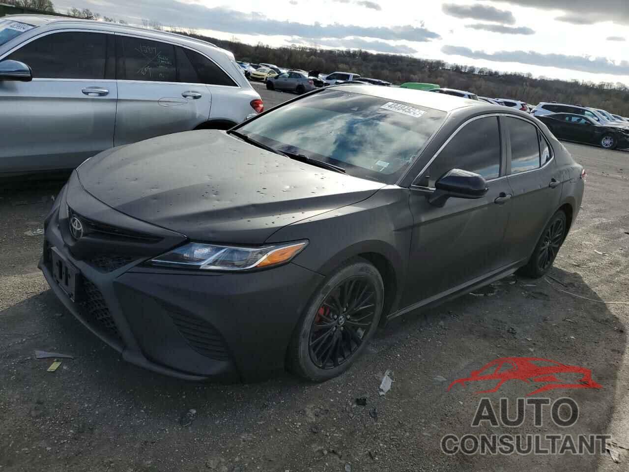 TOYOTA CAMRY 2018 - 4T1B11HK1JU603045