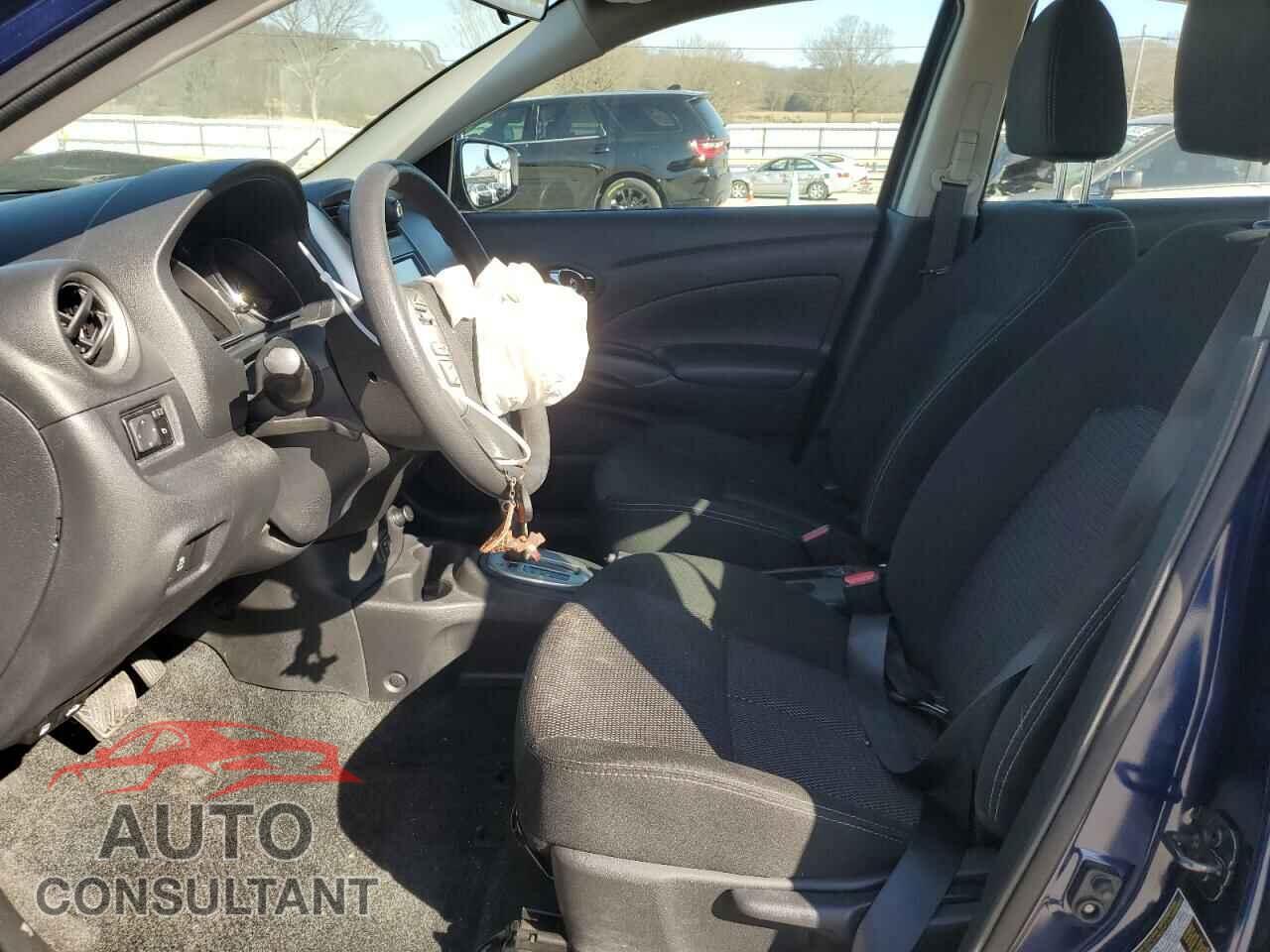 NISSAN VERSA 2019 - 3N1CN7AP3KL879862