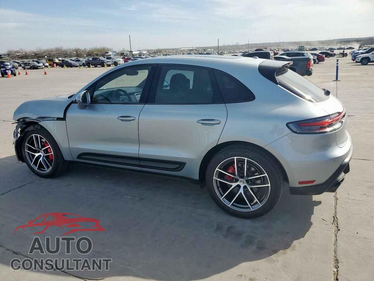 PORSCHE MACAN 2022 - WP1AG2A51NLB21940