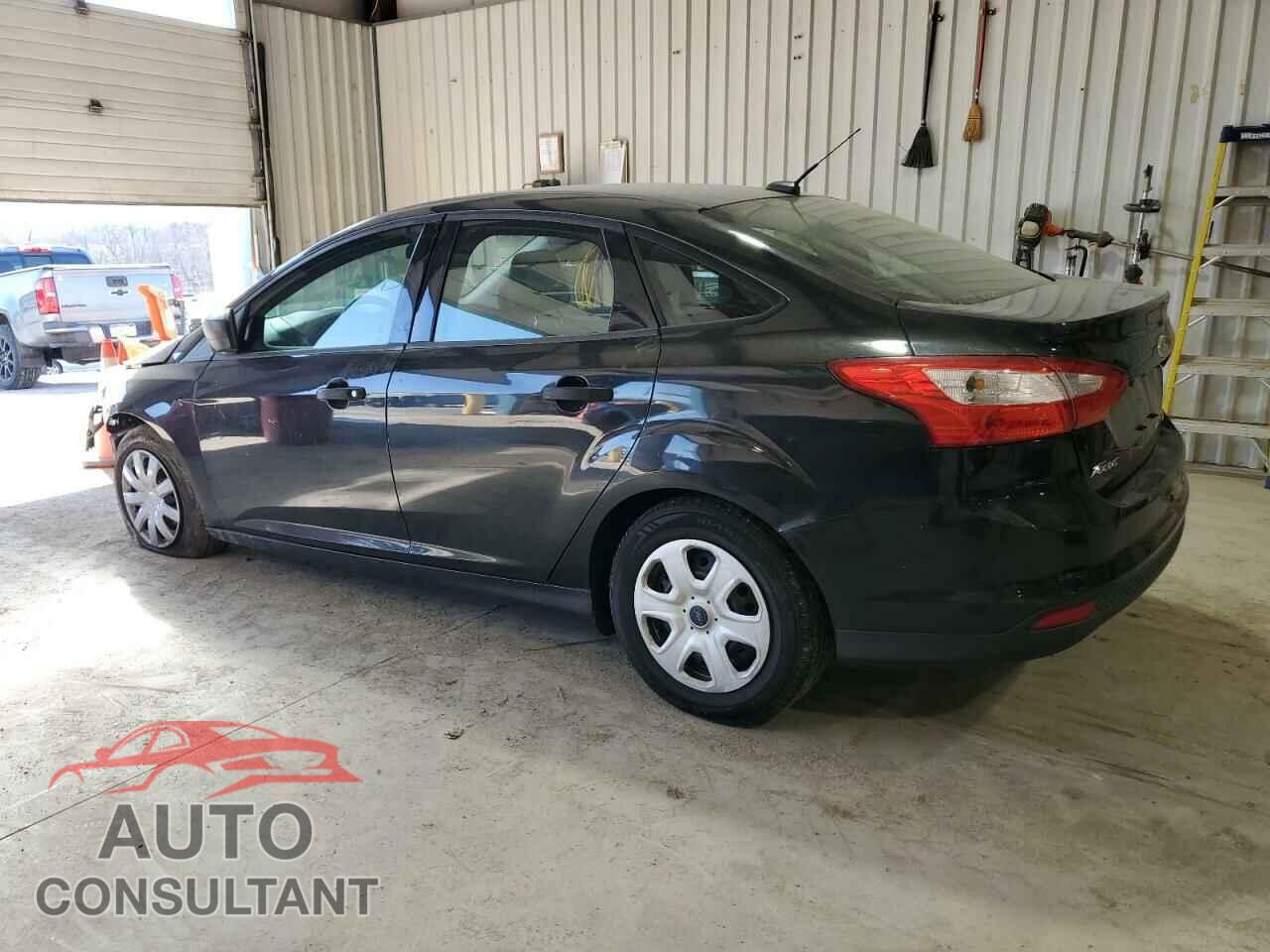 FORD FOCUS 2013 - 1FADP3E28DL331640
