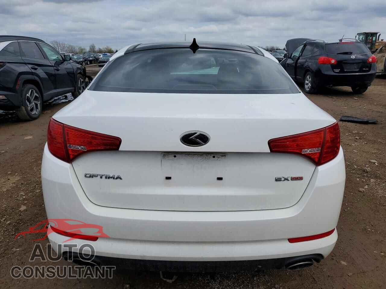 KIA OPTIMA 2011 - KNAGN4A73B5120218
