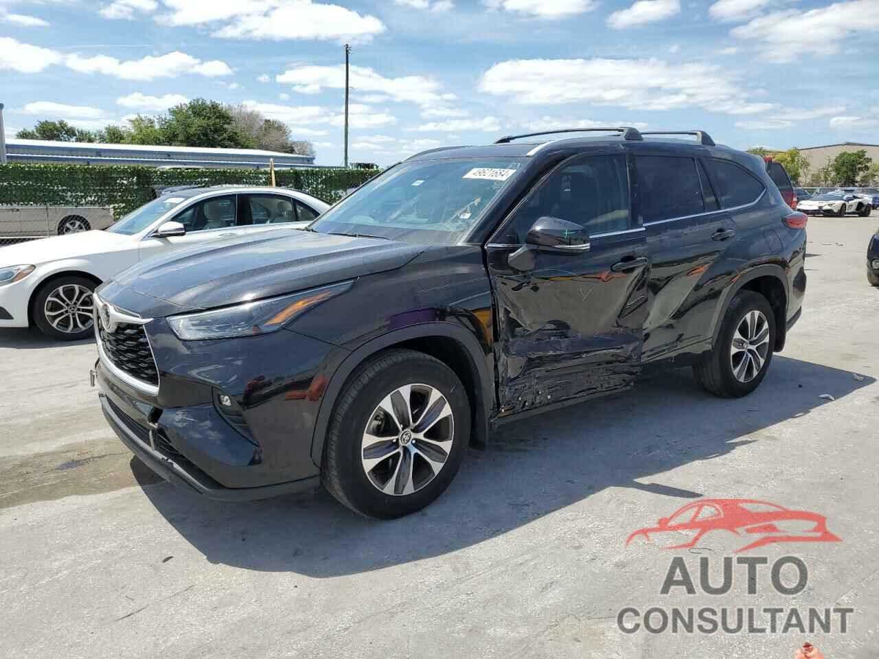 TOYOTA HIGHLANDER 2022 - 5TDGZRBH9NS230605