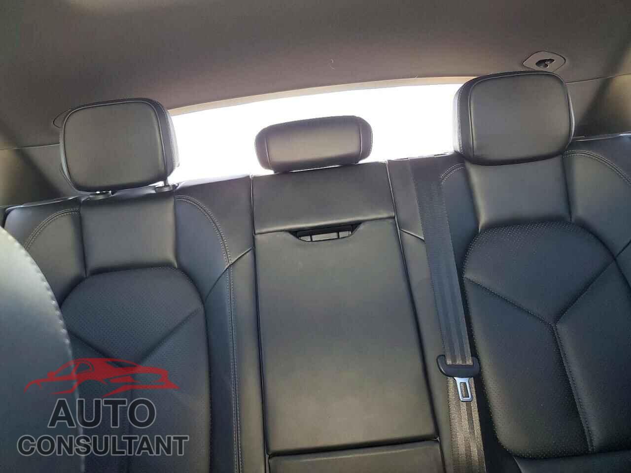 PORSCHE MACAN 2017 - WP1AA2A56HLB04427