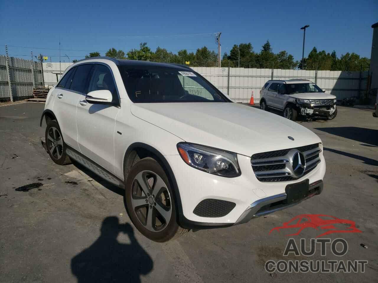 MERCEDES-BENZ GLC-CLASS 2016 - WDC0G4KB4GF040777