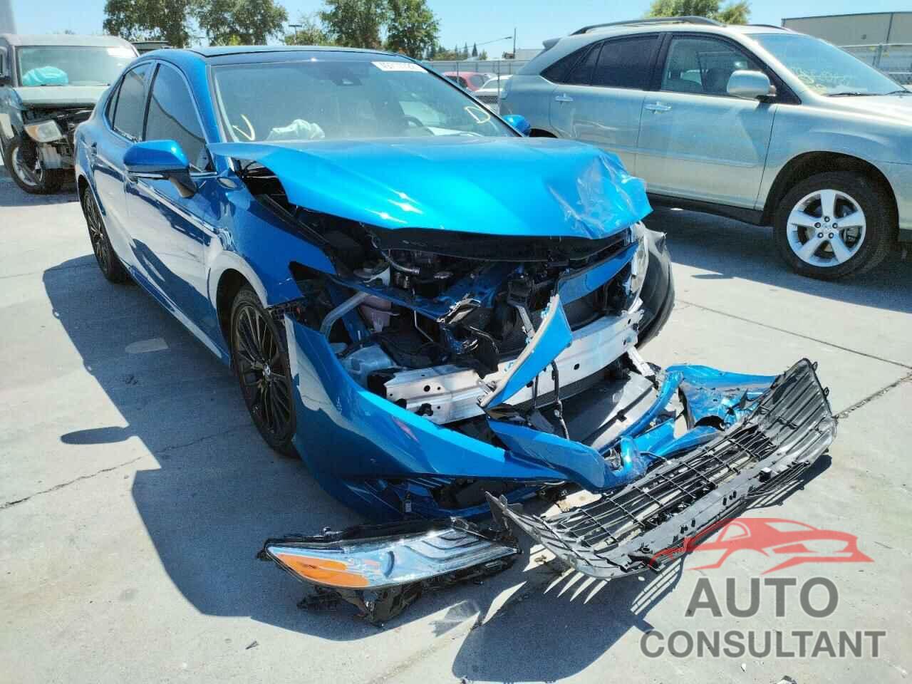 TOYOTA CAMRY 2019 - 4T1B11HK3KU290453