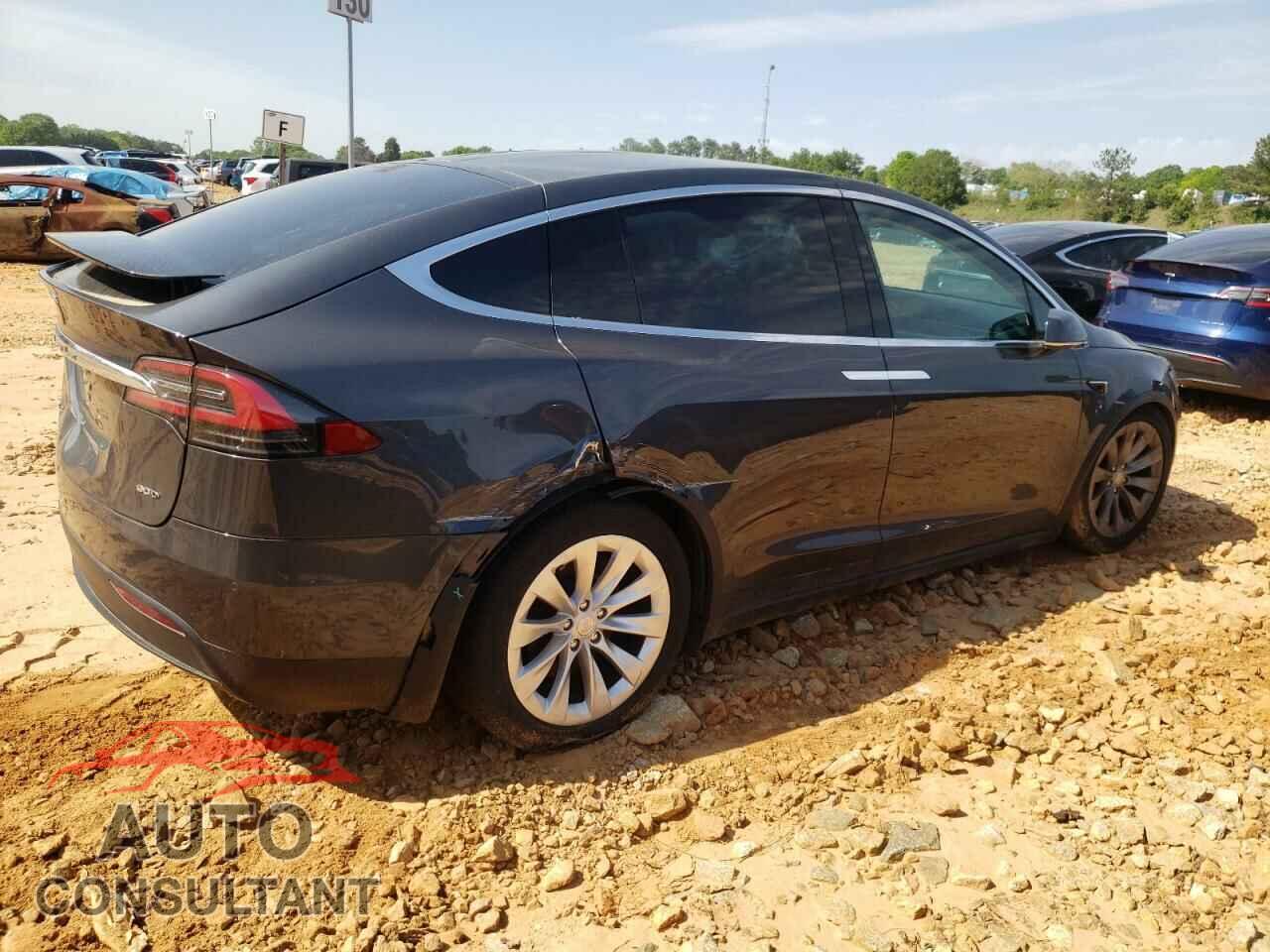 TESLA MODEL X 2016 - 5YJXCAE26GF027785