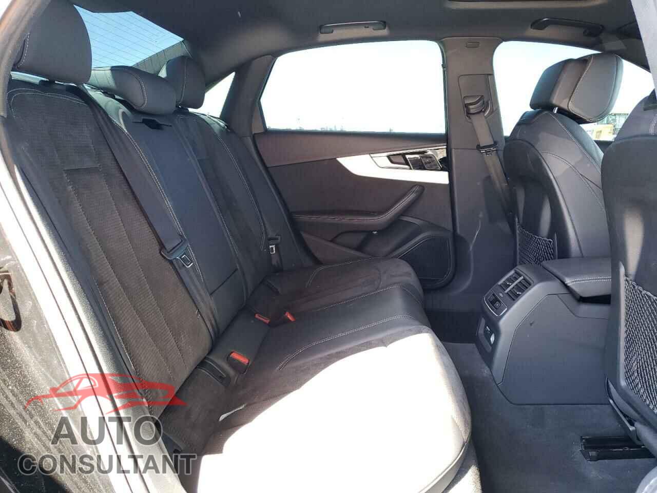 AUDI A4 2021 - WAUEAAF48MN012857