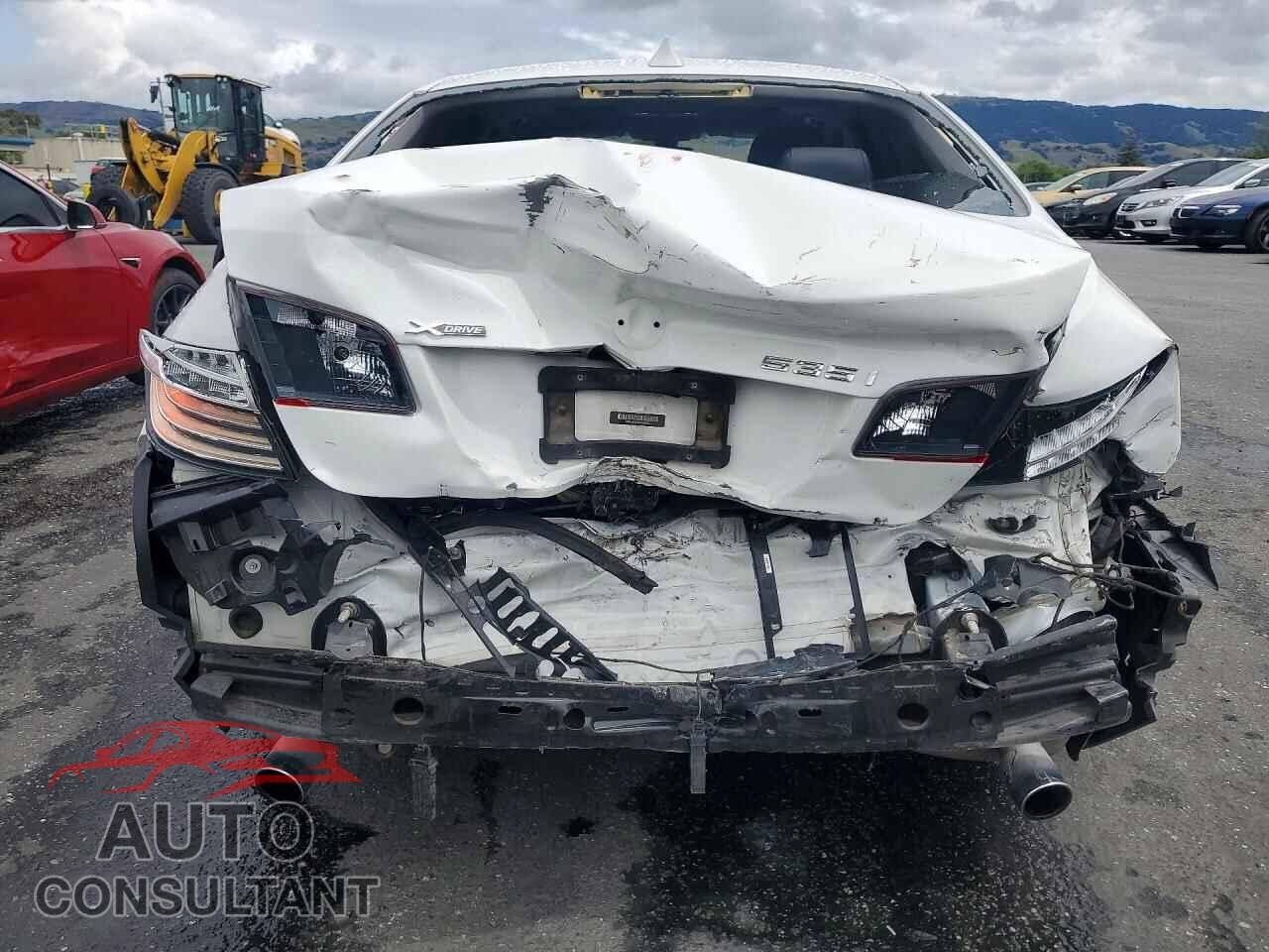 BMW 5 SERIES 2015 - WBA5B3C55FD546624