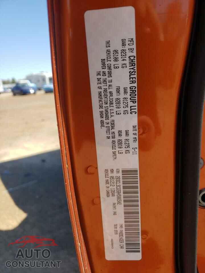 DODGE CHARGER 2011 - 2B3CL3CG5BH586502