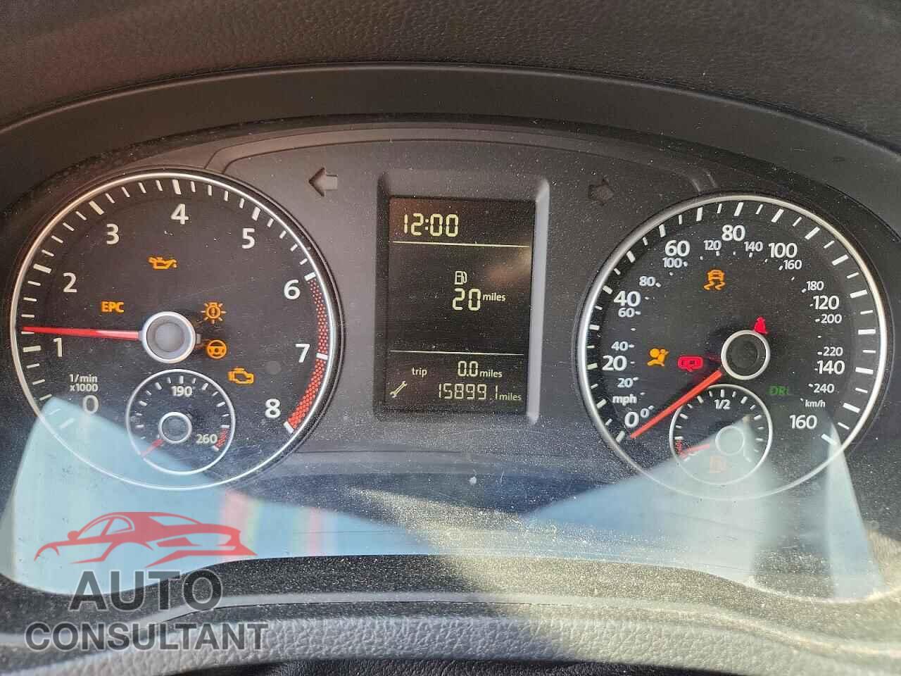 VOLKSWAGEN PASSAT 2015 - 1VWAT7A37FC050704