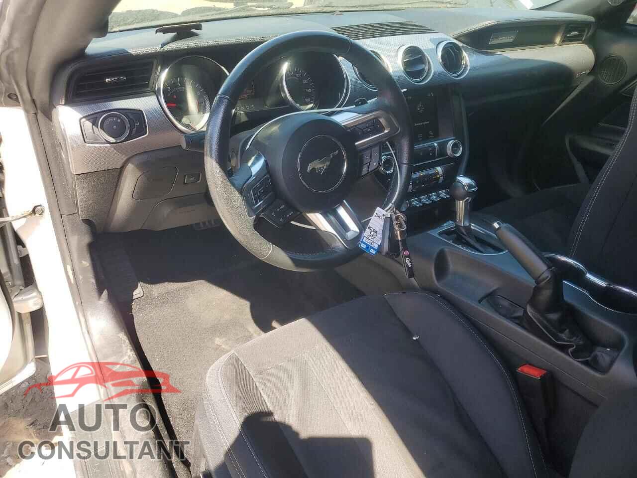 FORD MUSTANG 2019 - 1FA6P8TH3K5200095