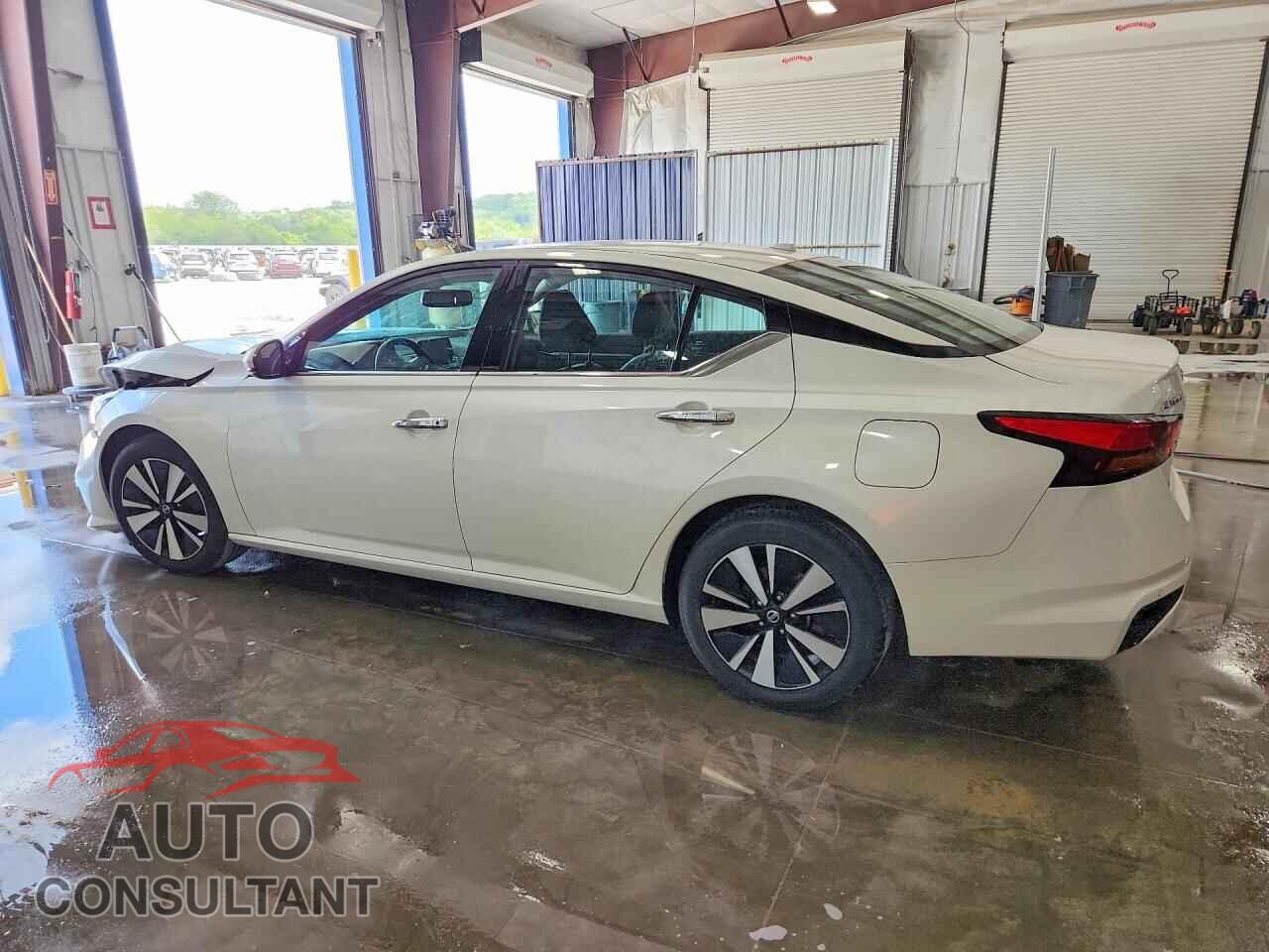 NISSAN ALTIMA 2019 - 1N4BL4EV5KC203274