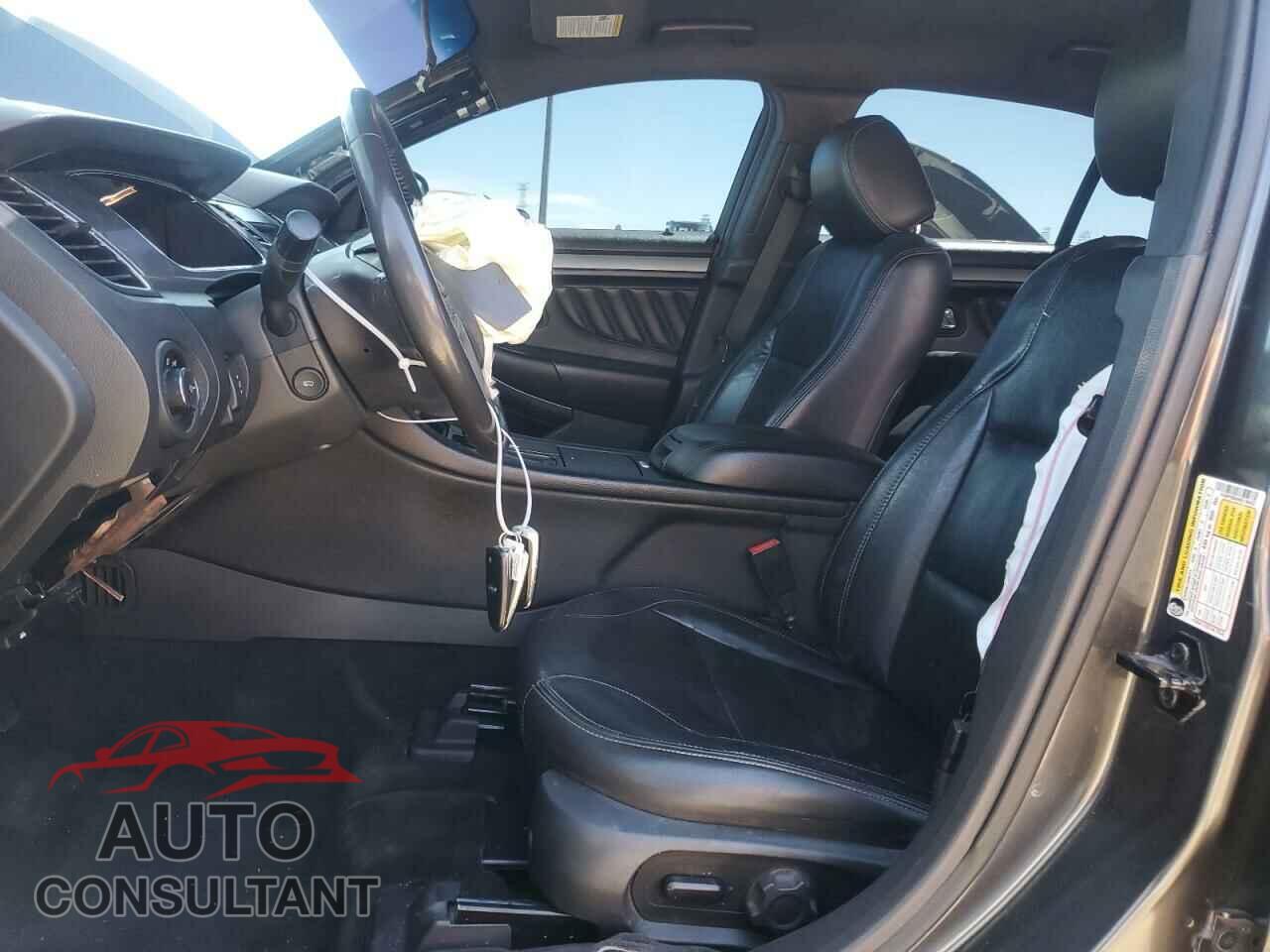 FORD TAURUS 2017 - 1FAHP2E85HG126033
