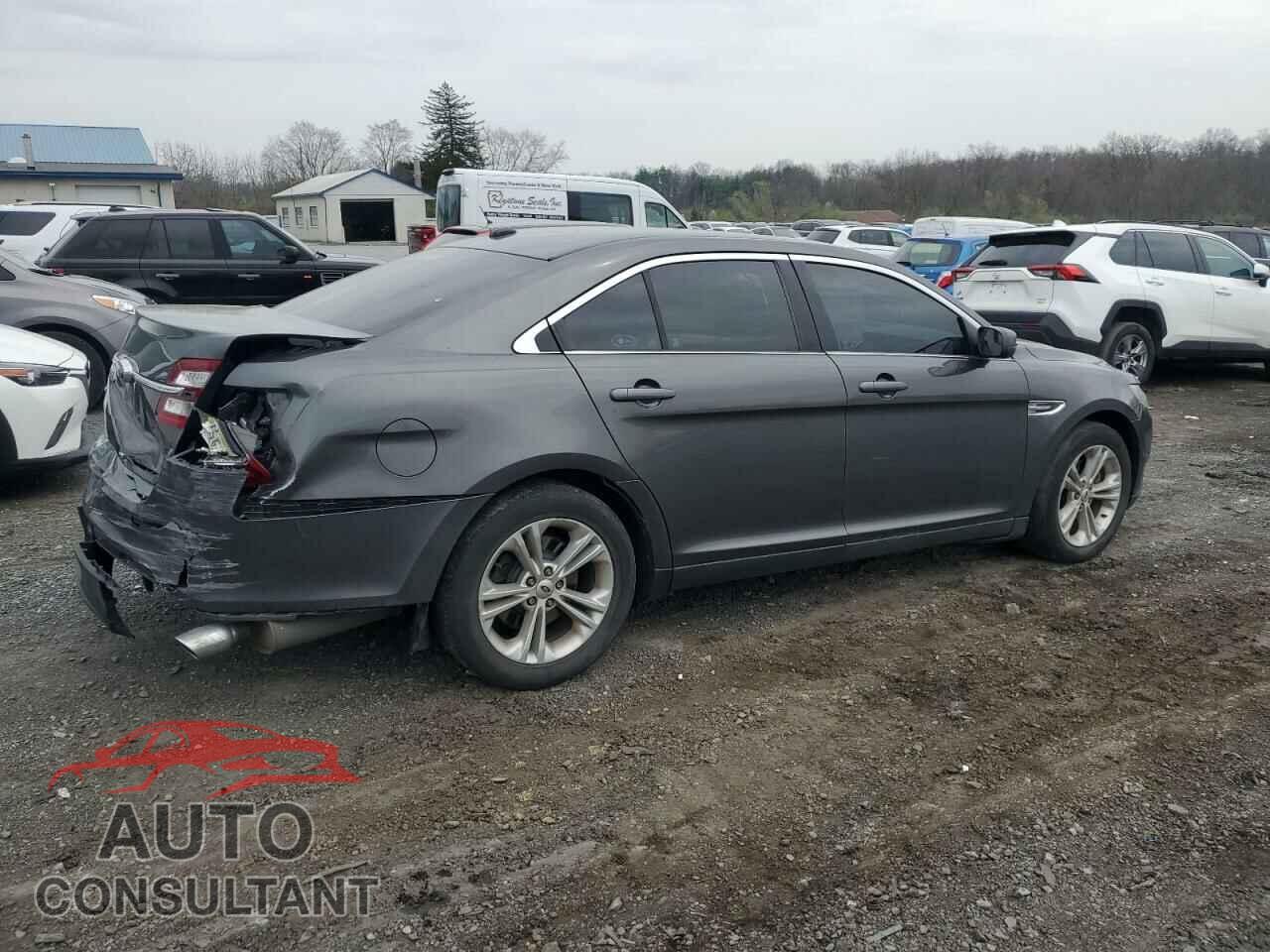 FORD TAURUS 2019 - 1FAHP2D82KG110834