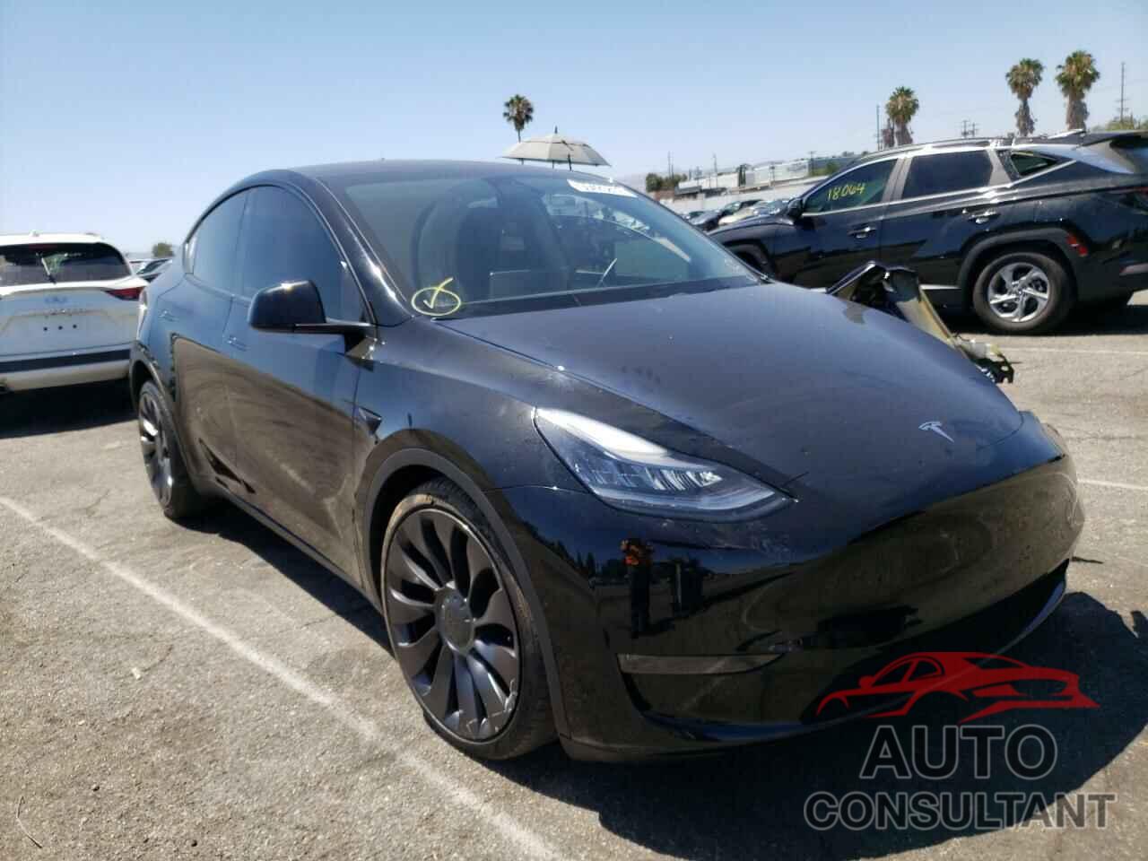 TESLA MODEL Y 2021 - 5YJYGDEF6MF070192