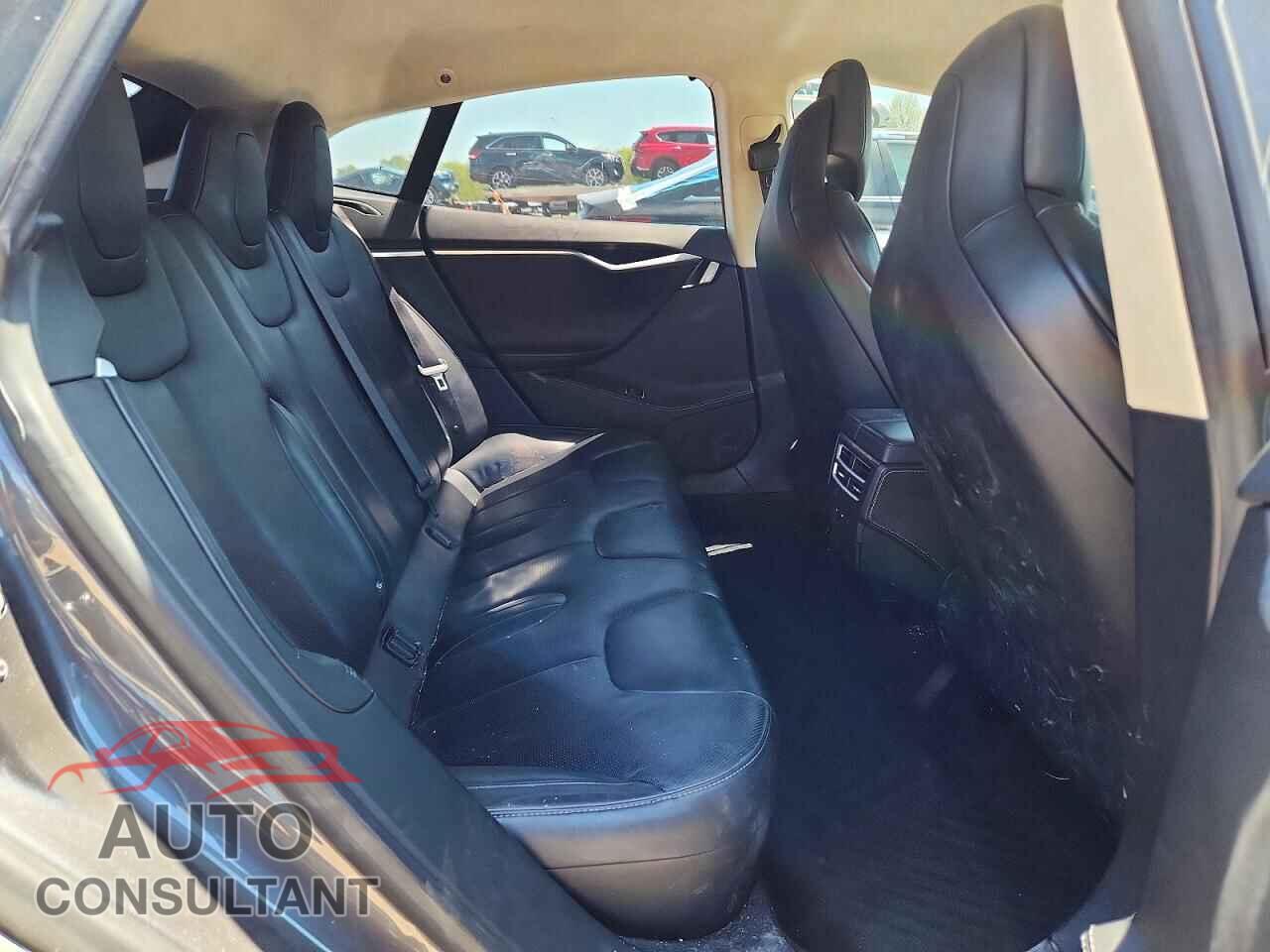 TESLA MODEL S 2017 - 5YJSA1E23HF183445