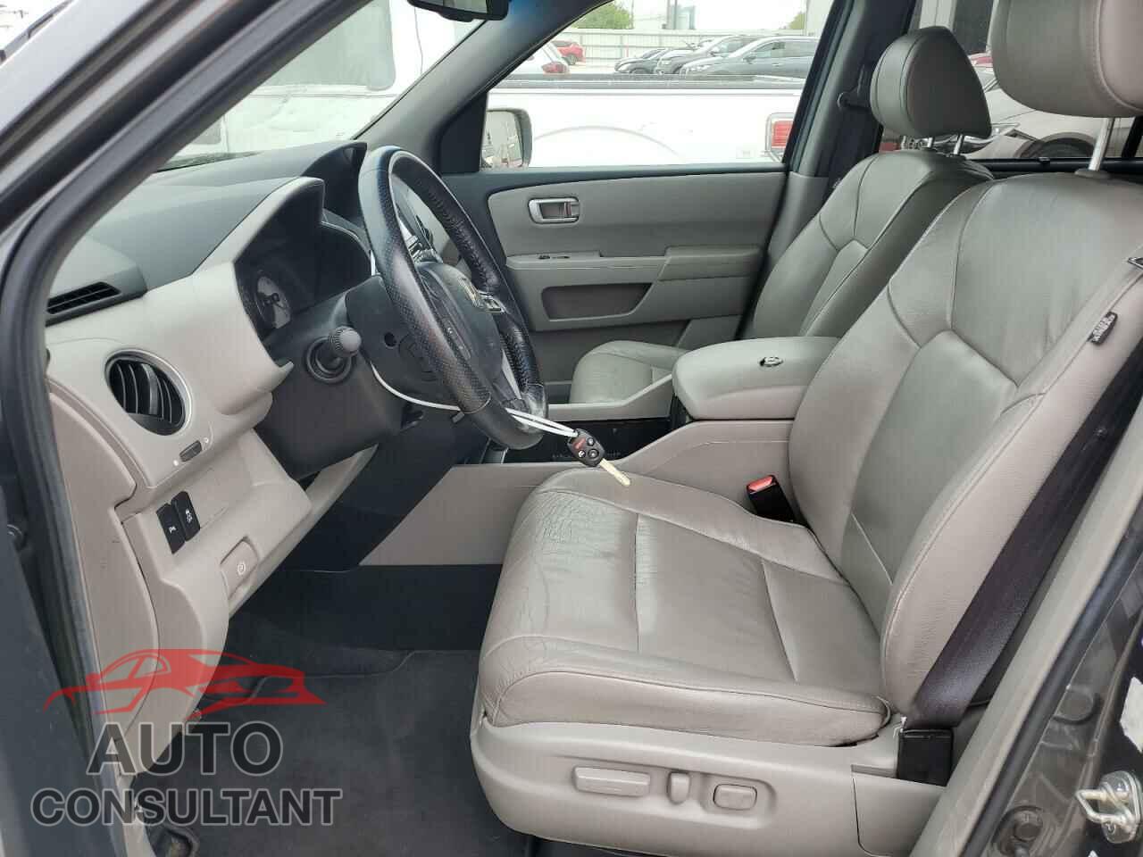 HONDA PILOT 2012 - 5FNYF4H93CB073400