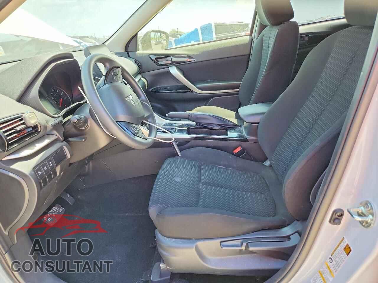 MITSUBISHI ECLIPSE 2025 - JA4ATVAA5SZ009642