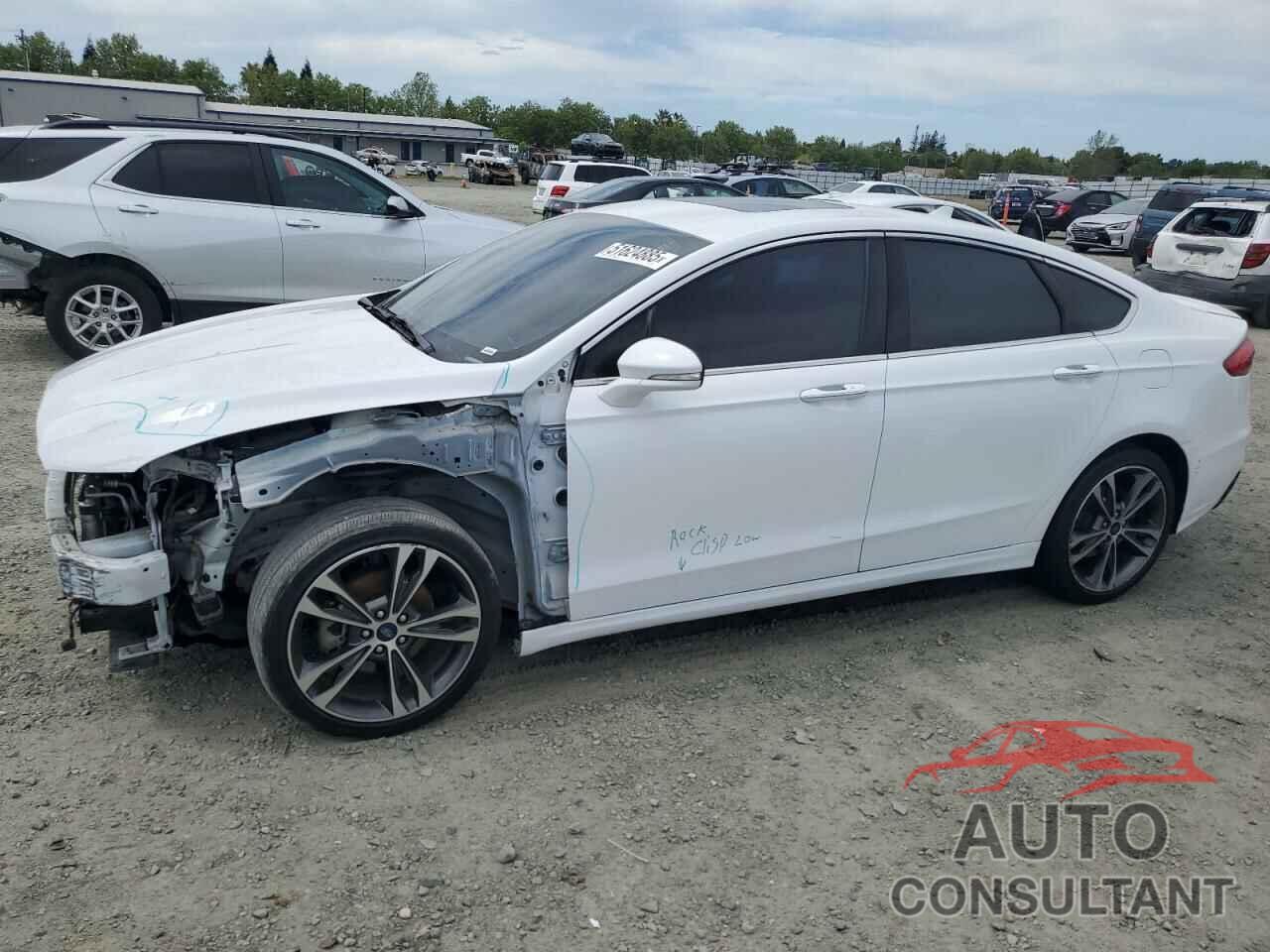 FORD FUSION 2019 - 3FA6P0D96KR207063