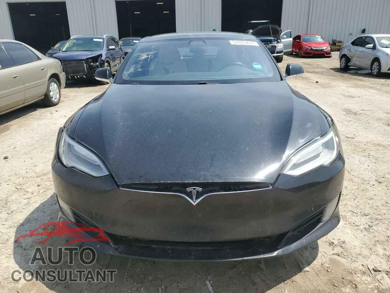 TESLA MODEL S 2017 - 5YJSA1E2XHF164942