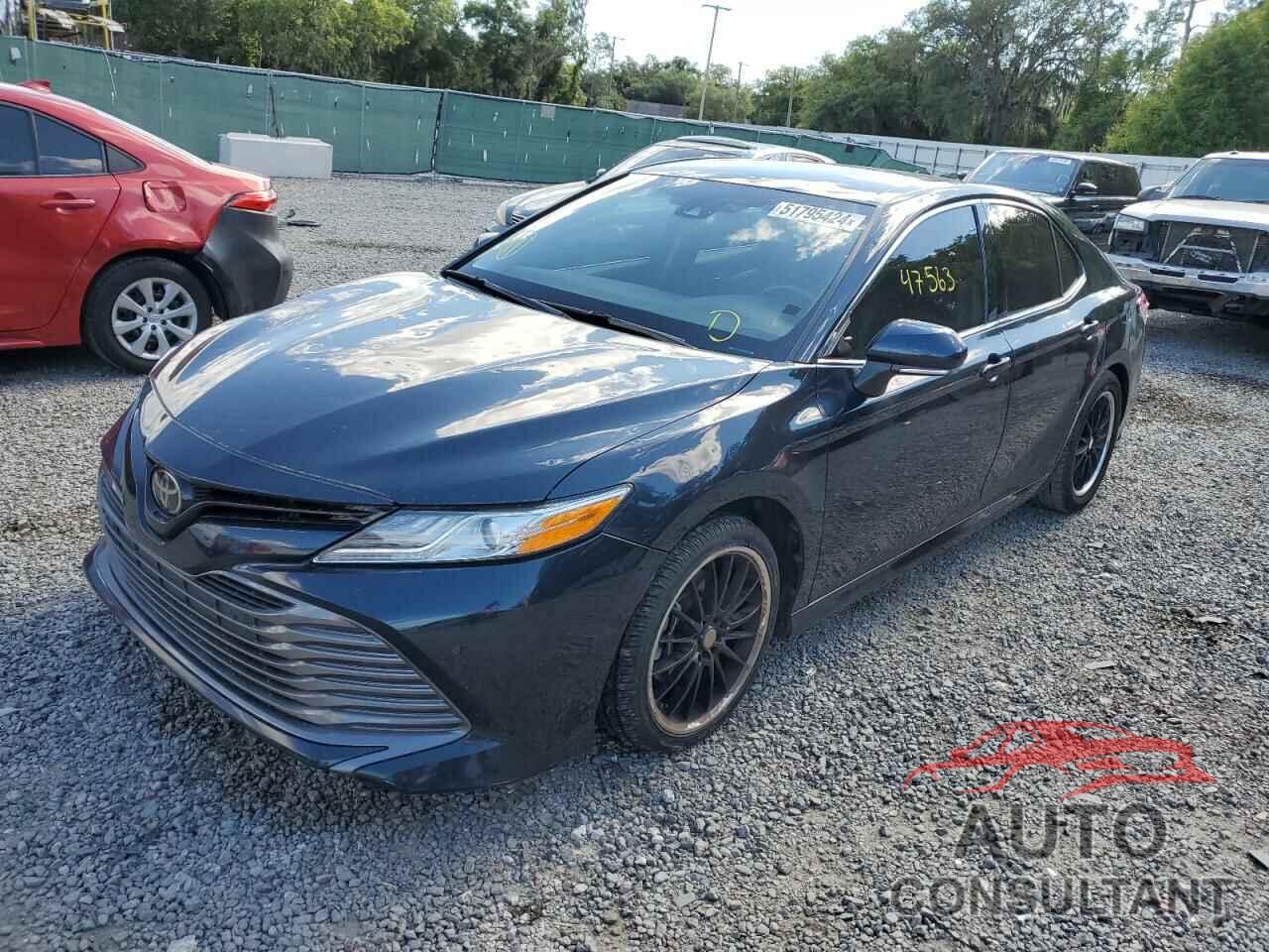TOYOTA CAMRY 2018 - 4T1B11HK2JU619383
