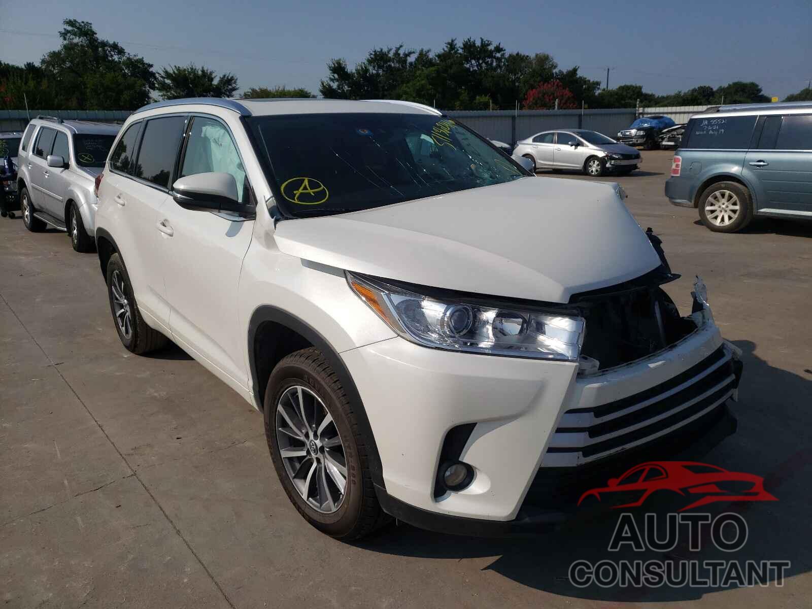 TOYOTA HIGHLANDER 2018 - 5TDKZRFH8JS548701