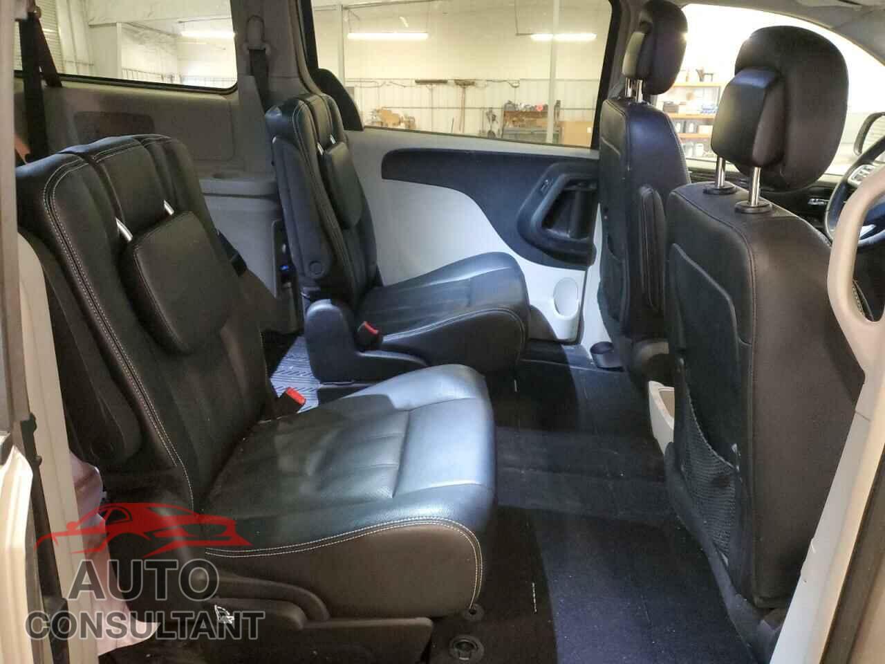 DODGE CARAVAN 2015 - 2C4RDGDG9FR713053