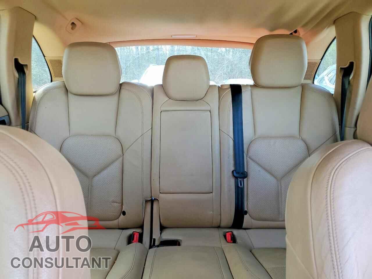 PORSCHE CAYENNE 2011 - WP1AA2A23BLA01284