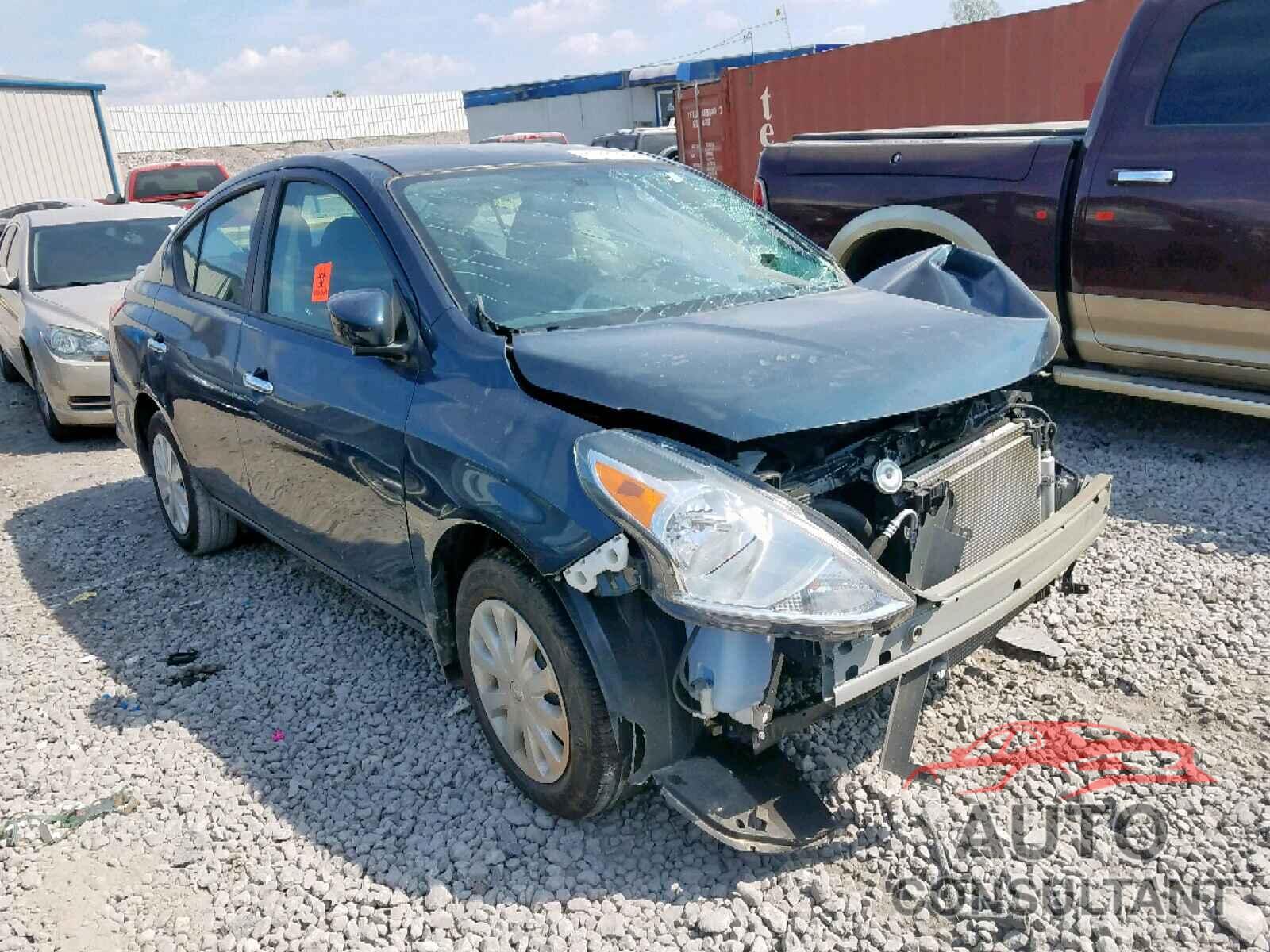 NISSAN VERSA 2017 - 3N1CN7AP3HL858745
