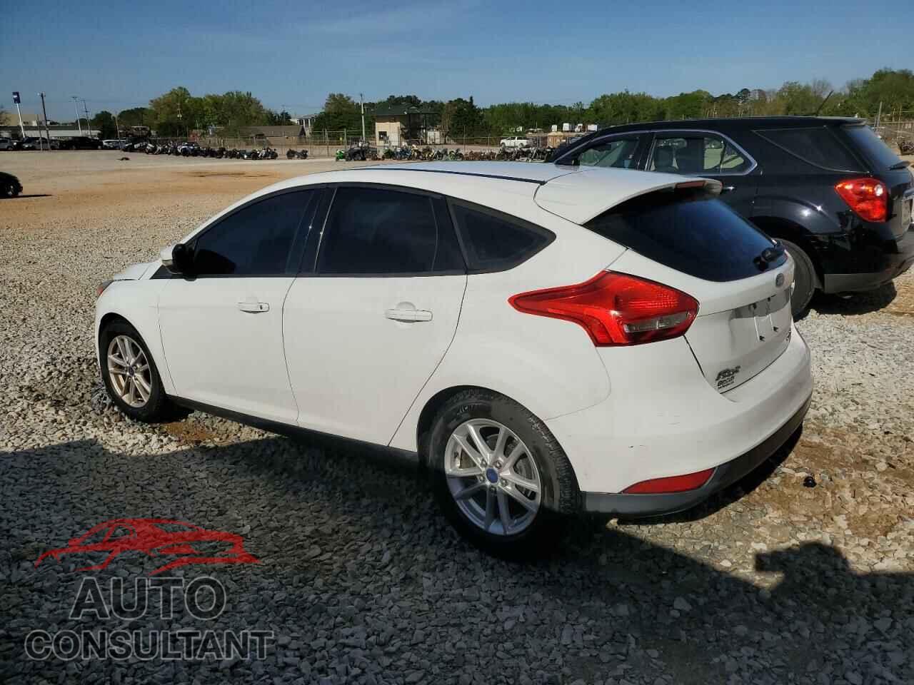 FORD FOCUS 2015 - 1FADP3K21FL325220