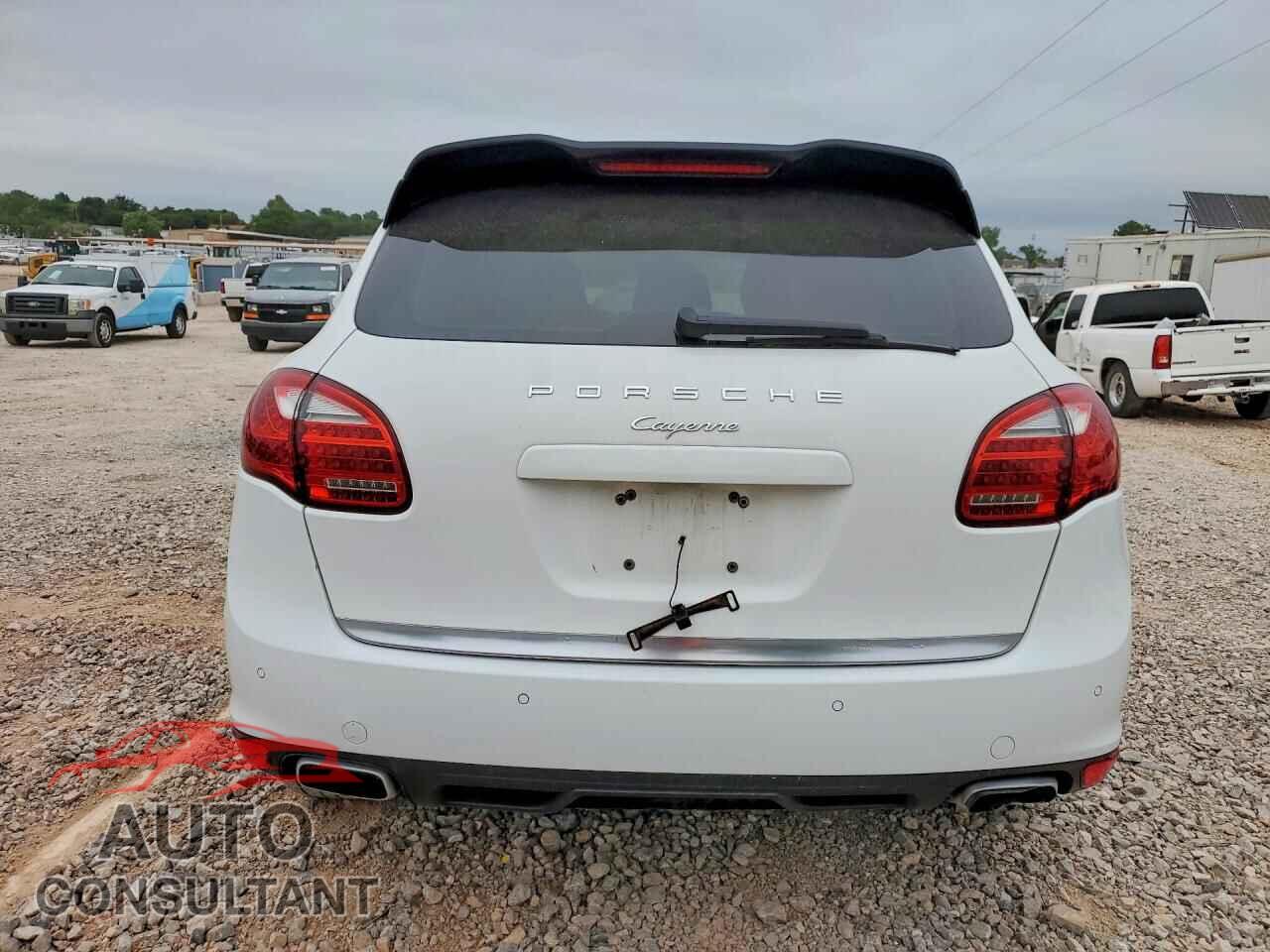 PORSCHE CAYENNE 2012 - WP1AA2A27CLA10538