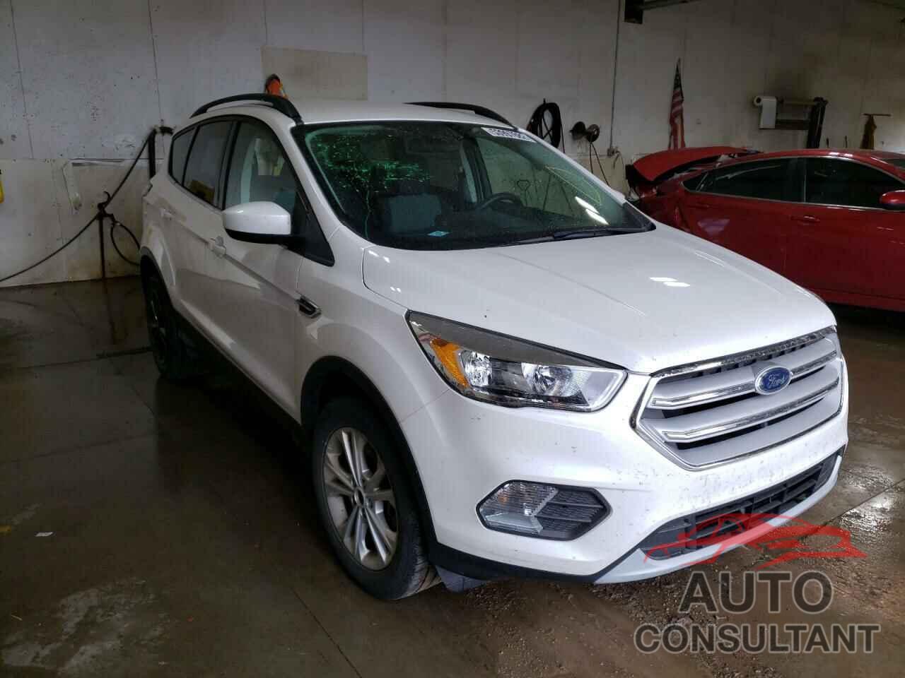FORD ESCAPE 2018 - 1FMCU9GD8JUA90972