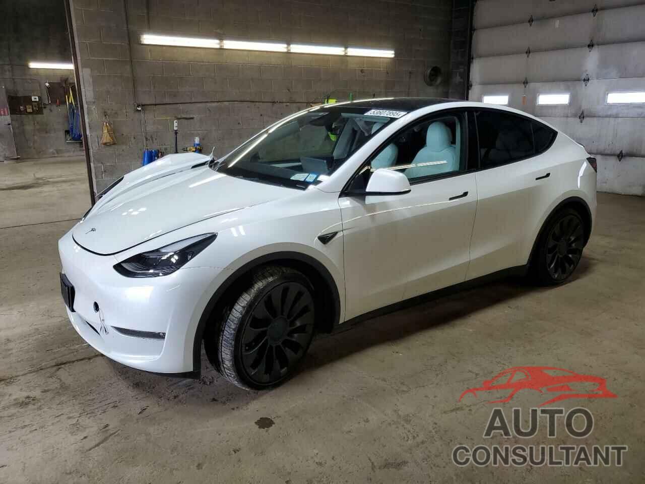 TESLA MODEL Y 2023 - 7SAYGDEF6PF798103