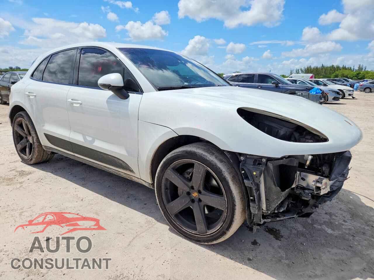 PORSCHE MACAN 2015 - WP1AB2A53FLB68158
